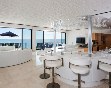 24230 Malibu Road - Photo Thumbnail 6