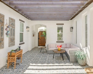 84644 Pavone Way - Photo Thumbnail 2