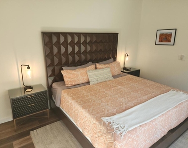 84644 Pavone Way - Photo Thumbnail 24