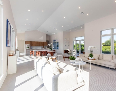2889 Appaloosa Trail - Photo Thumbnail 5