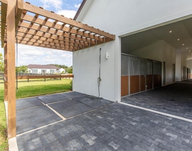 2889 Appaloosa Trail - Photo Thumbnail 38