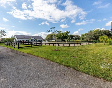 2889 Appaloosa Trail - Photo Thumbnail 26
