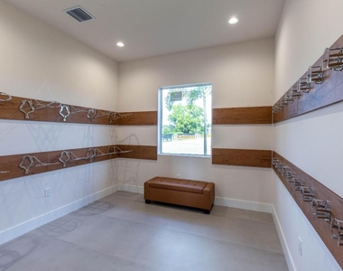 2889 Appaloosa Trail - Photo Thumbnail 34