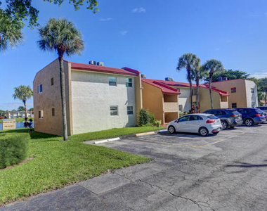 235 Golden River Drive - Photo Thumbnail 12