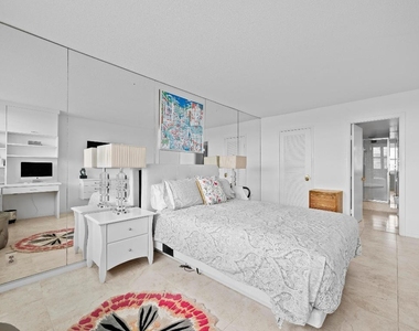 2600 N Flagler Drive - Photo Thumbnail 11