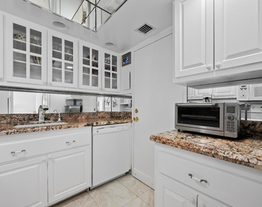 2600 N Flagler Drive - Photo Thumbnail 7