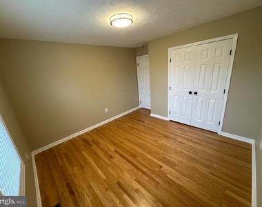 127 Longstreet Ave - Photo Thumbnail 9