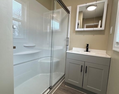 127 Longstreet Ave - Photo Thumbnail 13