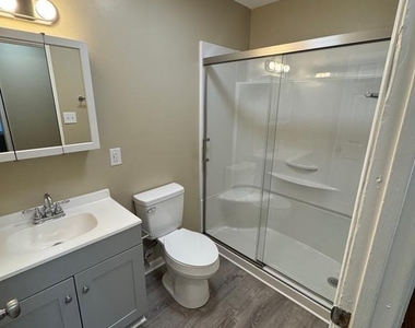 125 Longstreet Avenue - Photo Thumbnail 13