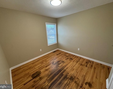 125 Longstreet Avenue - Photo Thumbnail 7