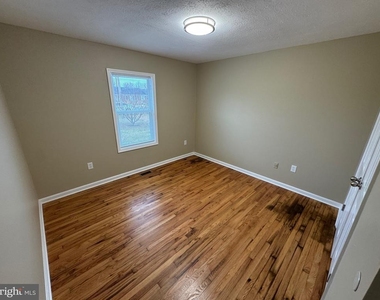 125 Longstreet Avenue - Photo Thumbnail 8
