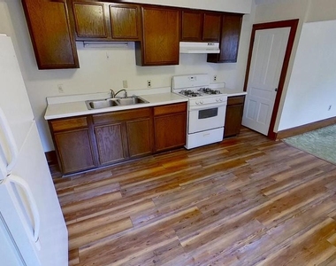 127 Hanover Street - Photo Thumbnail 1