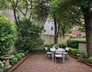 790 S Front Street - Photo Thumbnail 4
