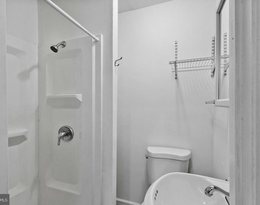1625 W Montgomery Avenue - Photo Thumbnail 32