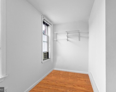 1625 W Montgomery Avenue - Photo Thumbnail 14