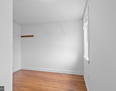 1625 W Montgomery Avenue - Photo Thumbnail 18