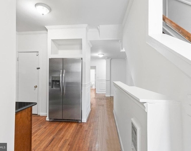 1625 W Montgomery Avenue - Photo Thumbnail 1
