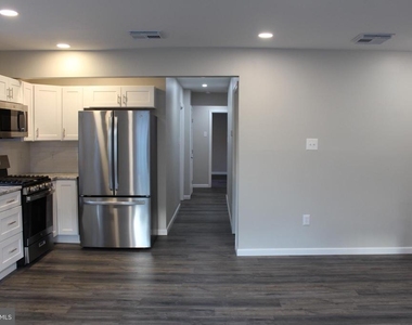 34 Delsea Dr S - Photo Thumbnail 8