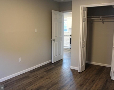 34 Delsea Dr S - Photo Thumbnail 10