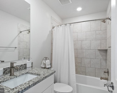 6960 Farragut Drive - Photo Thumbnail 17