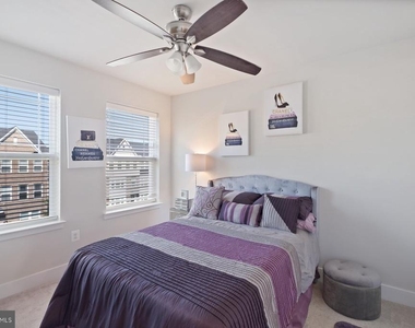 6960 Farragut Drive - Photo Thumbnail 21
