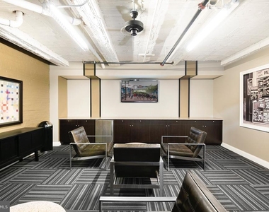 301 N Charles Street - Photo Thumbnail 14