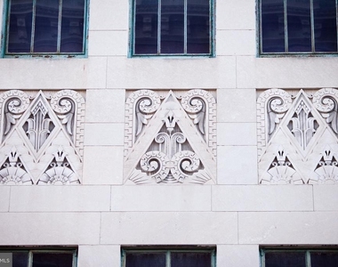 301 N Charles Street - Photo Thumbnail 13