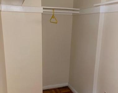 1727 Massachusetts Avenue Nw - Photo Thumbnail 9