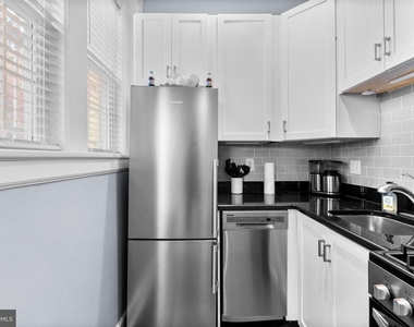 101 N North Carolina Avenue Se - Photo Thumbnail 11