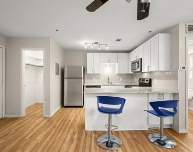 1013 W 23rd St - Photo Thumbnail 1
