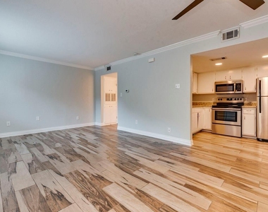 2124 Burton Dr - Photo Thumbnail 6