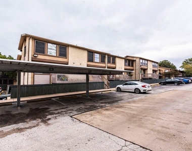 2124 Burton Dr - Photo Thumbnail 16
