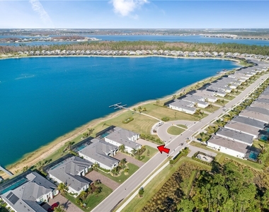 13974 Blue Bay Circle - Photo Thumbnail 4