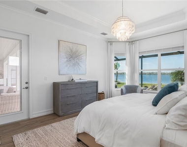 13974 Blue Bay Circle - Photo Thumbnail 16