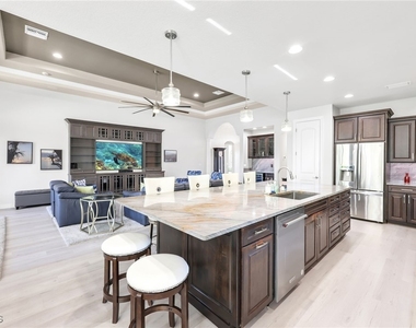 23273 Salinas Way - Photo Thumbnail 11