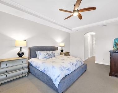 23273 Salinas Way - Photo Thumbnail 13