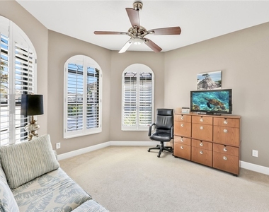 23273 Salinas Way - Photo Thumbnail 21