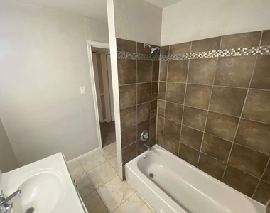 5322 Dewberry Street - Photo Thumbnail 9