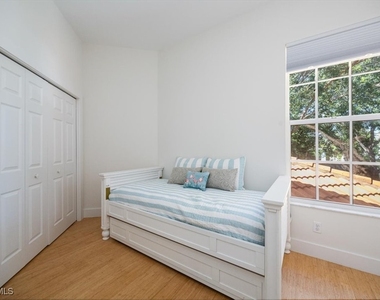 1144 Egrets Walk Circle - Photo Thumbnail 23