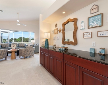 1526 Vintage Lane - Photo Thumbnail 8