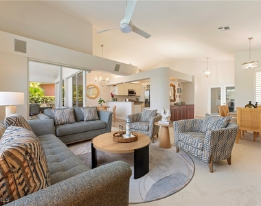 1526 Vintage Lane - Photo Thumbnail 12