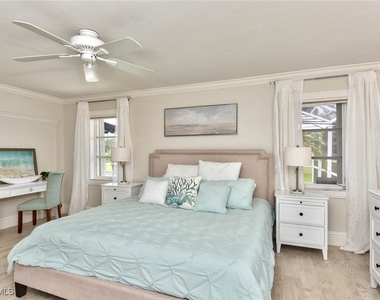 1614 Forest Lakes Boulevard - Photo Thumbnail 14