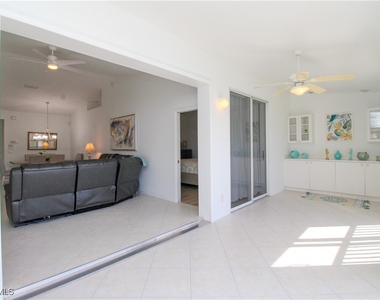 5645 Whisperwood Boulevard - Photo Thumbnail 10