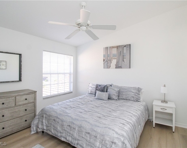 5645 Whisperwood Boulevard - Photo Thumbnail 41