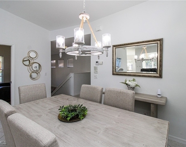 5645 Whisperwood Boulevard - Photo Thumbnail 25