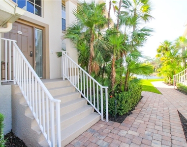 5645 Whisperwood Boulevard - Photo Thumbnail 6
