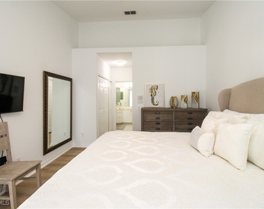 5645 Whisperwood Boulevard - Photo Thumbnail 35