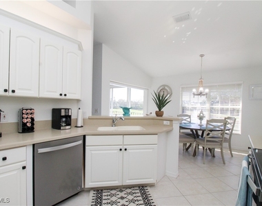 5645 Whisperwood Boulevard - Photo Thumbnail 31