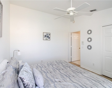 5645 Whisperwood Boulevard - Photo Thumbnail 43
