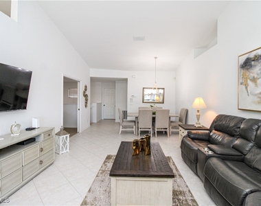5645 Whisperwood Boulevard - Photo Thumbnail 20